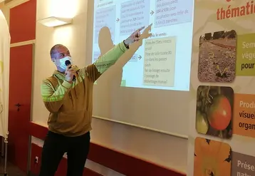 Laurent Naselli, producteur isérois au jardin du Fontanil est venu apporter son témoignage sur la solarisation de ses cultures légumières.