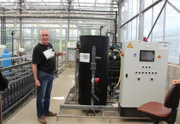 Le biogénérateur est inspiré des biofiltres nitrifiants utilisés en aquaponie, dans lesquels des bactéries transforment l’urée rejetée par des poissons en nitrate utilisable par des plantes.